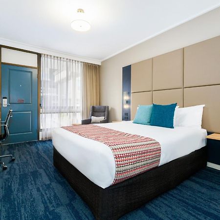 Quality Hotel Parklake Shepparton Exterior photo